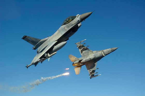 Μαχητικά αεροσκάφη «έσκισαν» τον ουρανό της Αλεξανδρούπολης
